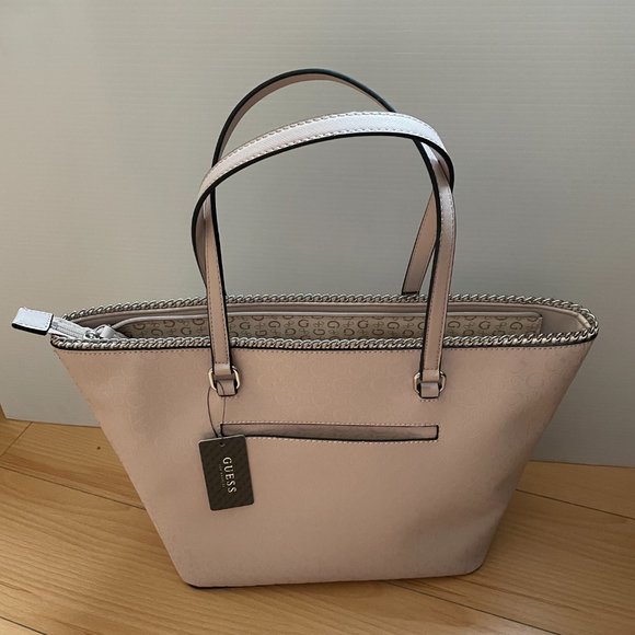 GUESS logos cover the faux-leather foundation tote - Picture 9 of 12